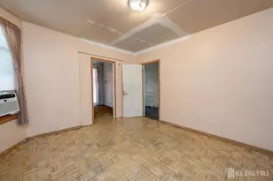 216 Bayview Ave, Jersey City, NJ 07305 - Photo 14