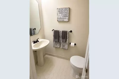 353 Cynthia Lane, Bridgewater, NJ 08807 - Photo 10