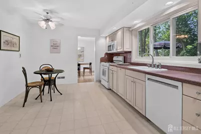 4 Darby Road, East Brunswick Township, NJ 08816 - Photo 12