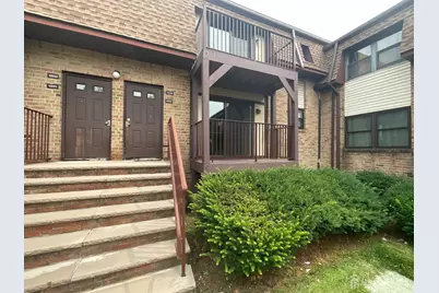 1203 N Oaks Boulevard, North Brunswick Township, NJ 08902 - Photo 2