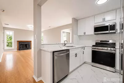 482 Tournament Drive #6, Union Township, NJ 07083 - Photo 6