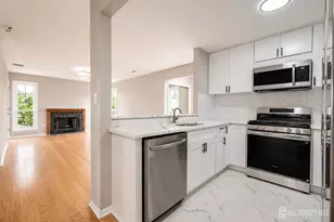 482 Tournament Dr, Union Township, NJ 07083 - Photo 6