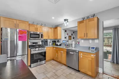 86 Bloomfield Avenue, Edison, NJ 08837 - Photo 6