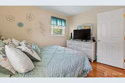88 Bentley Avenue, Old Bridge Township, NJ 08857 - Photo 14