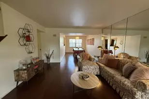 11 Walton Ct, East Brunswick Township, NJ 08816 - Photo 2