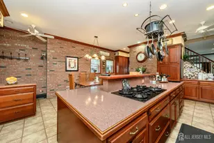 10 Crampton Ave, Woodbridge Township, NJ 07095 - Photo 10