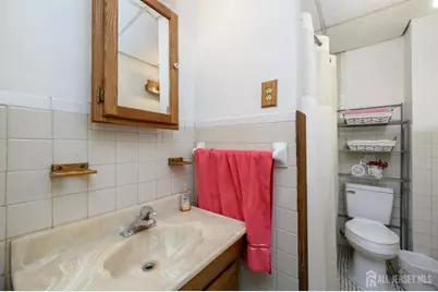 27 S Robert Street S, Sewaren, NJ 07077 - Photo 12