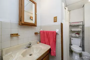 27 S Robert Street S, Sewaren, NJ 07077 - Photo 12