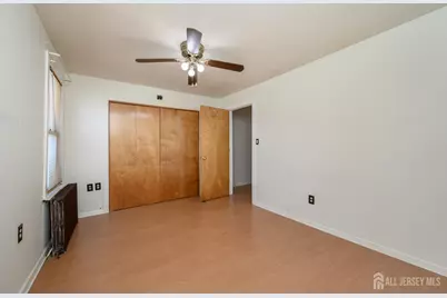 27 S Robert Street S, Sewaren, NJ 07077 - Photo 26