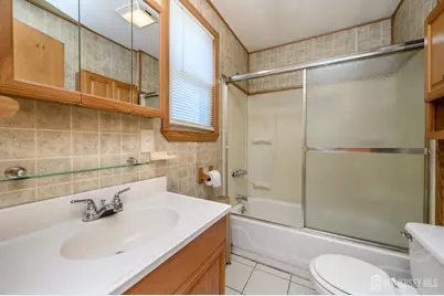 27 S Robert Street S, Sewaren, NJ 07077 - Photo 24