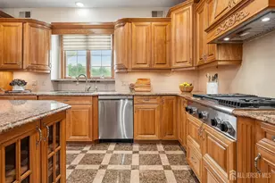 42 Indian Path, Monroe Township, NJ 08831 - Photo 16