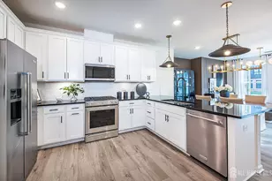 25 Tuckman Dr, South Brunswick Township, NJ 08852 - Photo 2
