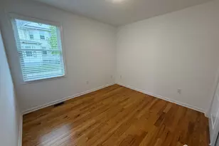 16 E Kupsch Street E, Sayreville, NJ 08872 - Photo 8