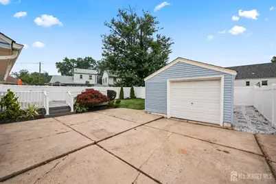399 Hudson Boulevard, Avenel, NJ 07001 - Photo 18