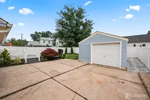 399 Hudson Blvd, Avenel, NJ 07001 - Photo 18