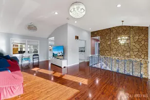 200 Rosewood Ln, Port Reading, NJ 07064 - Photo 16