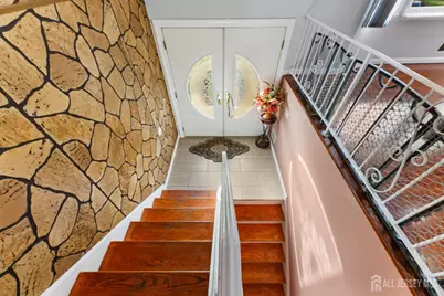 200 Rosewood Lane, Port Reading, NJ 07064 - Photo 14