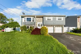 200 Rosewood Ln, Port Reading, NJ 07064 - Photo 1