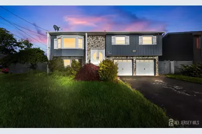 200 Rosewood Lane, Port Reading, NJ 07064 - Photo 2