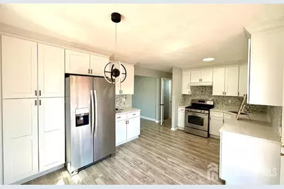35 Fiat Avenue, Iselin, NJ 08830 - Photo 6