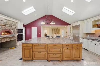 [Address not provided], Cranbury Township, NJ 08512 - Photo 8