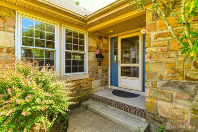 1 Alexander Hamilton Court, Monroe Township, NJ 08831 - Photo 2