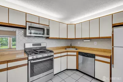 91 Chelsea Court #14, Franklin Township, NJ 08823 - Photo 14