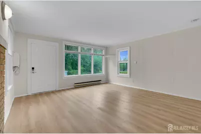 302 Schoolhouse Road #B, Monroe Township, NJ 08831 - Photo 8