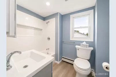 66 Alcoa Avenue, Edison, NJ 08837 - Photo 10