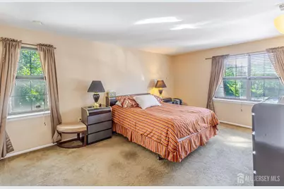606 Green Hollow Drive, Iselin, NJ 08830 - Photo 10