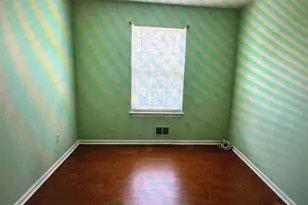 211 Gambocz Ct, South Brunswick Township, NJ 08852 - Photo 6