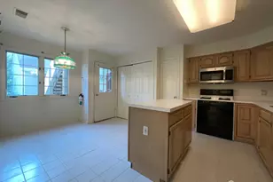 81 Winthrop Rd, Monroe Township, NJ 08831 - Photo 12
