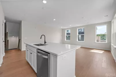 204 Lyla Lane, New Brunswick, NJ 08901 - Photo 8