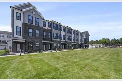 204 Lyla Lane, New Brunswick, NJ 08901 - Photo 2