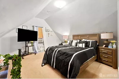 56 Grant Avenue, Carteret, NJ 07008 - Photo 8