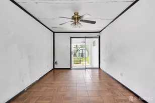 106 Kendall Dr, Sayreville, NJ 08859 - Photo 18