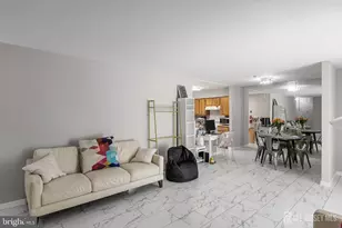 23 W Bluebell Ln, Mount Laurel, NJ 08054 - Photo 8