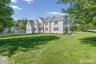 5 Bard Dr, Monroe Township, NJ 08831 - Photo 2