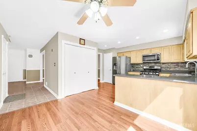 100 Howell Avenue, Fords, NJ 08863 - Photo 12