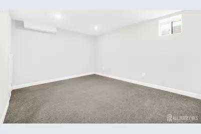 100 Howell Avenue, Fords, NJ 08863 - Photo 28