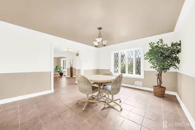 100 Howell Avenue, Fords, NJ 08863 - Photo 8