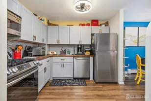 818 Cricket Ln, Woodbridge Township, NJ 07095 - Photo 6