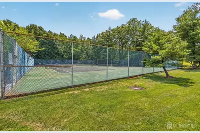818 Cricket Lane, Woodbridge Township, NJ 07095 - Photo 22