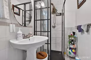 81 Louis St, New Brunswick, NJ 08901 - Photo 12