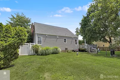 92 Silver Lake Avenue, Edison, NJ 08817 - Photo 22