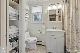 92 Silver Lake Ave, Edison, NJ 08817 - Photo 16