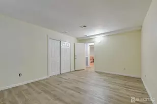 382 College Dr, Edison, NJ 08817 - Photo 10