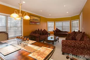 43 Melbloum Ln, Edison, NJ 08837 - Photo 12