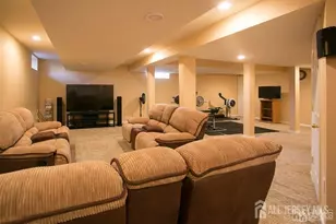 43 Melbloum Ln, Edison, NJ 08837 - Photo 46