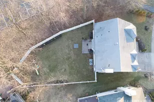 43 Melbloum Ln, Edison, NJ 08837 - Photo 52